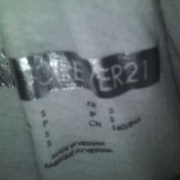 Forever 21 White sleeveless tank top - Picture 3 of 4